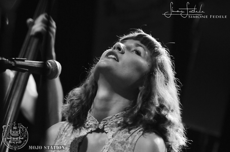 Esther Rose [Luke Winslow King Band] @ VIII Mojo Station Blues Festival - Roma '12 (26)